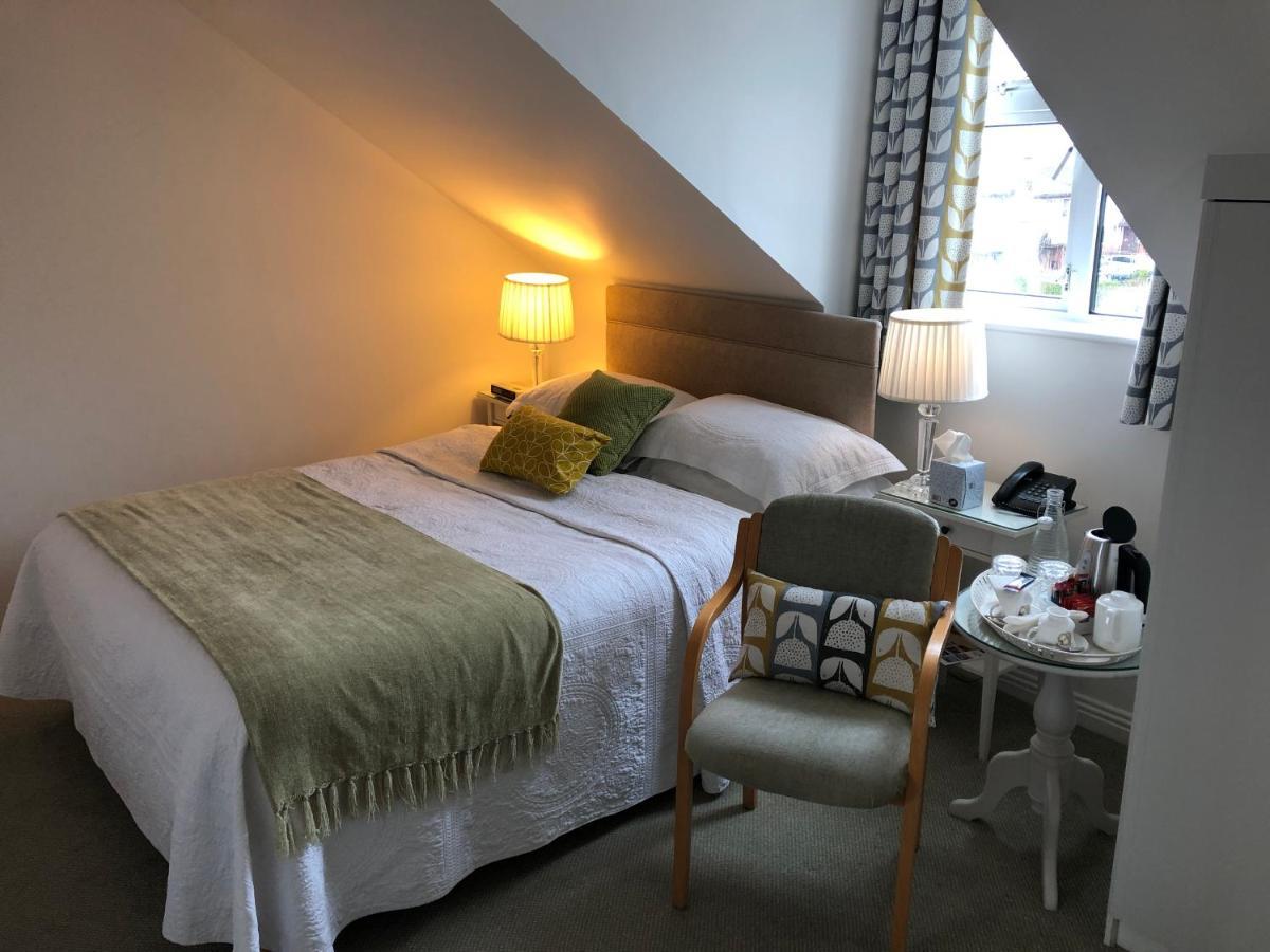 Petra House B&B Голуей Екстериор снимка